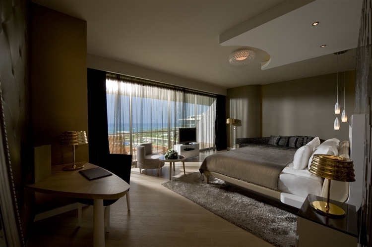 Maxx-Royal-Suite-Sea-View-01-low-res